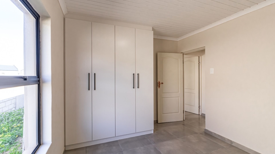 3 Bedroom Property for Sale in Vredenburg Western Cape